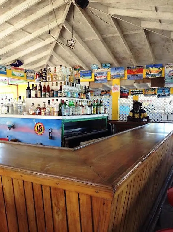 Hotel Roots Bamboo Beach Resort Negril